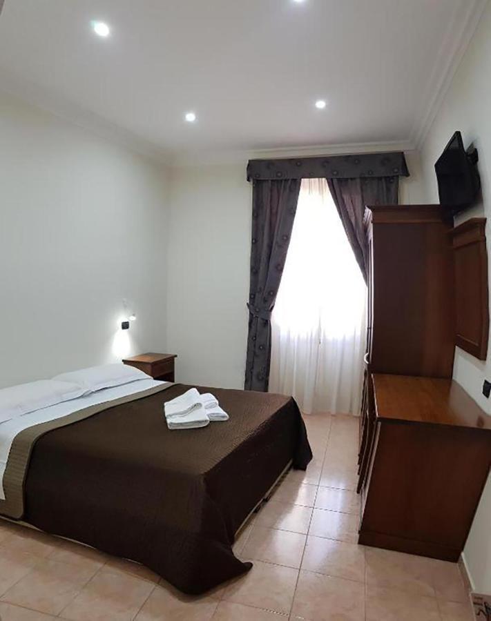 Hotel Luciani Rome Bagian luar foto