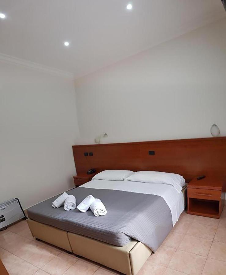 Hotel Luciani Rome Bagian luar foto