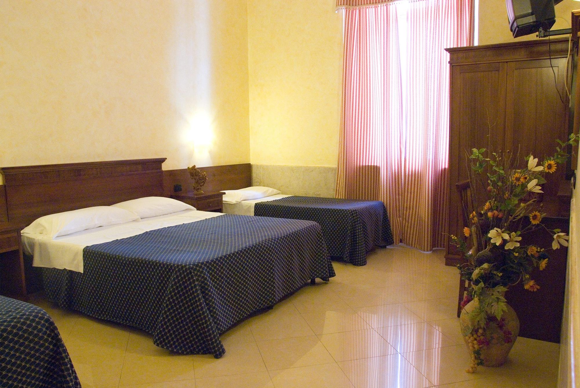 Hotel Luciani Rome Bagian luar foto