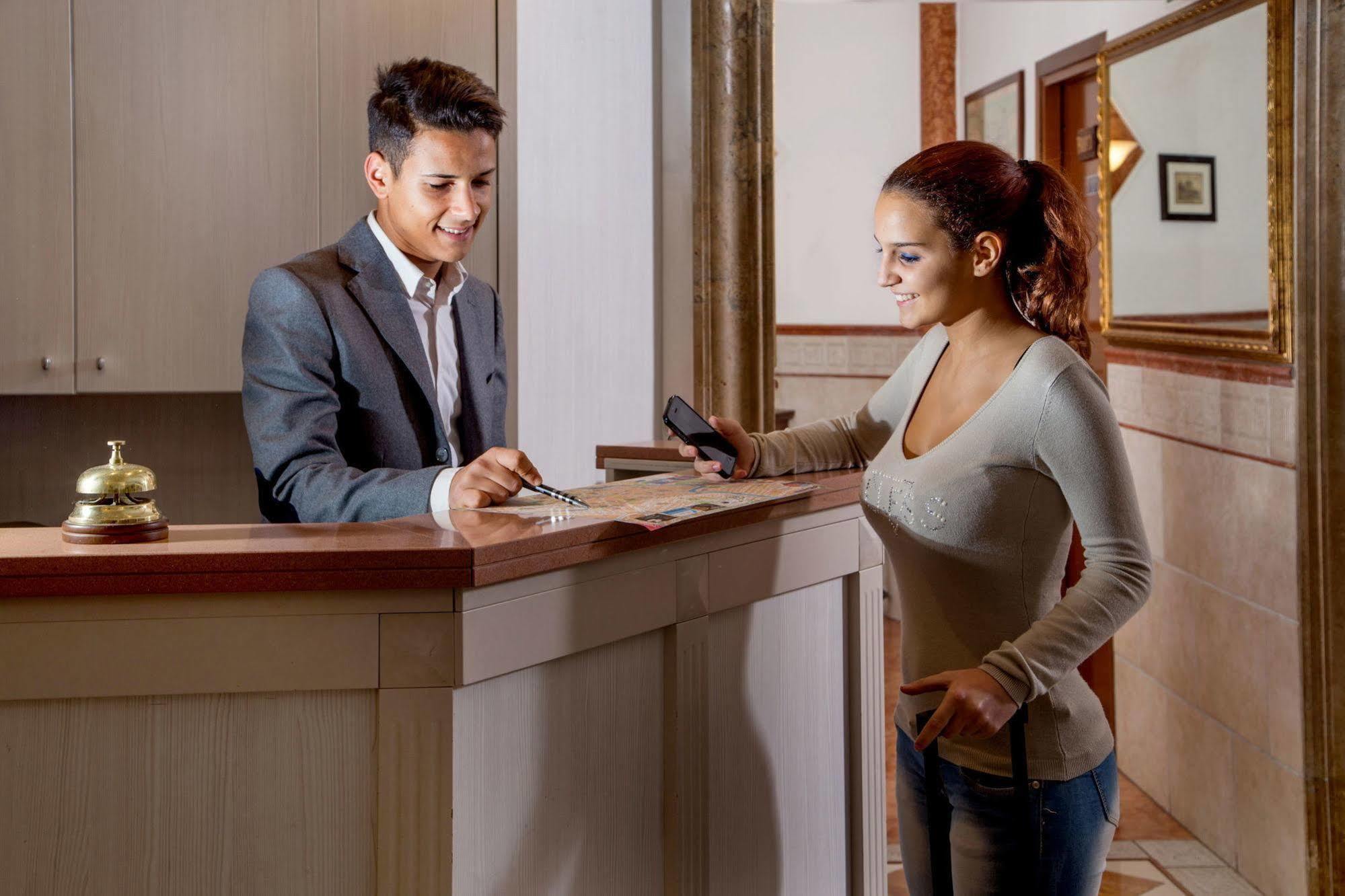 Hotel Luciani Rome Bagian luar foto